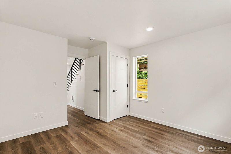 5th image of 7776 Highland Park Way SW #A