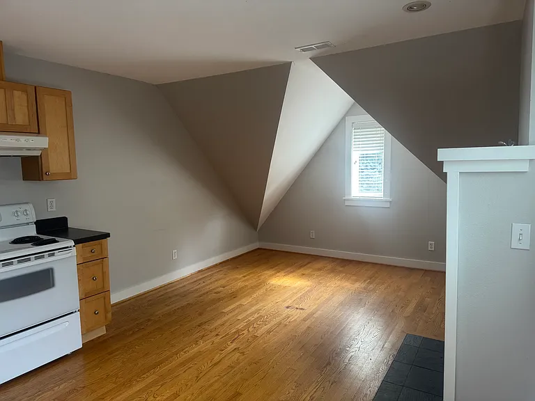 931A NE Cesar E Chavez Blvd #A — Photo 1