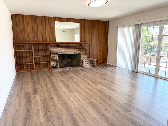 2nd image of 2950 E Mesa Dr