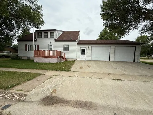 111 High St, Drake, ND 58736