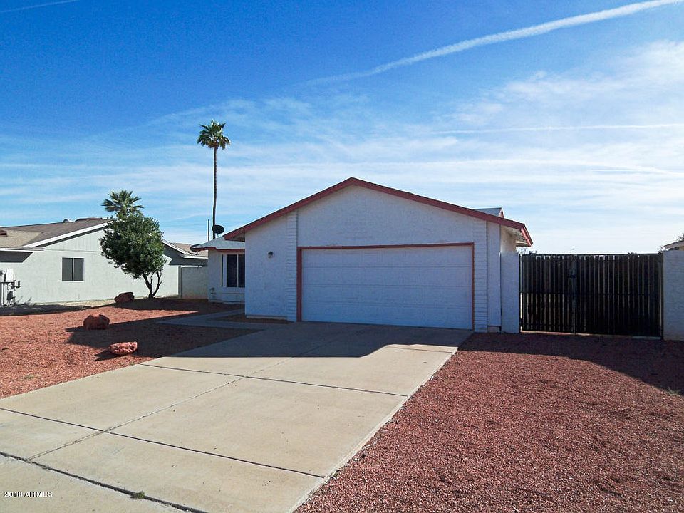 1st image of 4863 E Capistrano Ave
