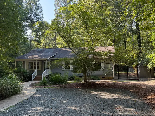 137B Windsor Cir, Chapel Hill, NC 27516