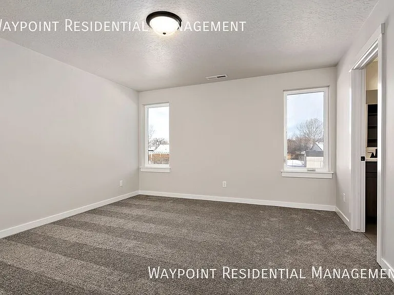 2094 S Defio Pl — Photo 25
