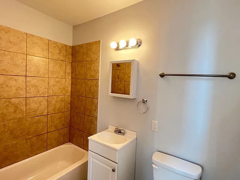 4212 Parkside Ave — Photo 10