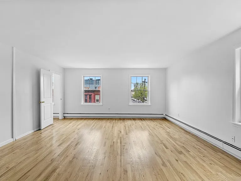 282 Saint Pauls Ave #2 — Photo 5