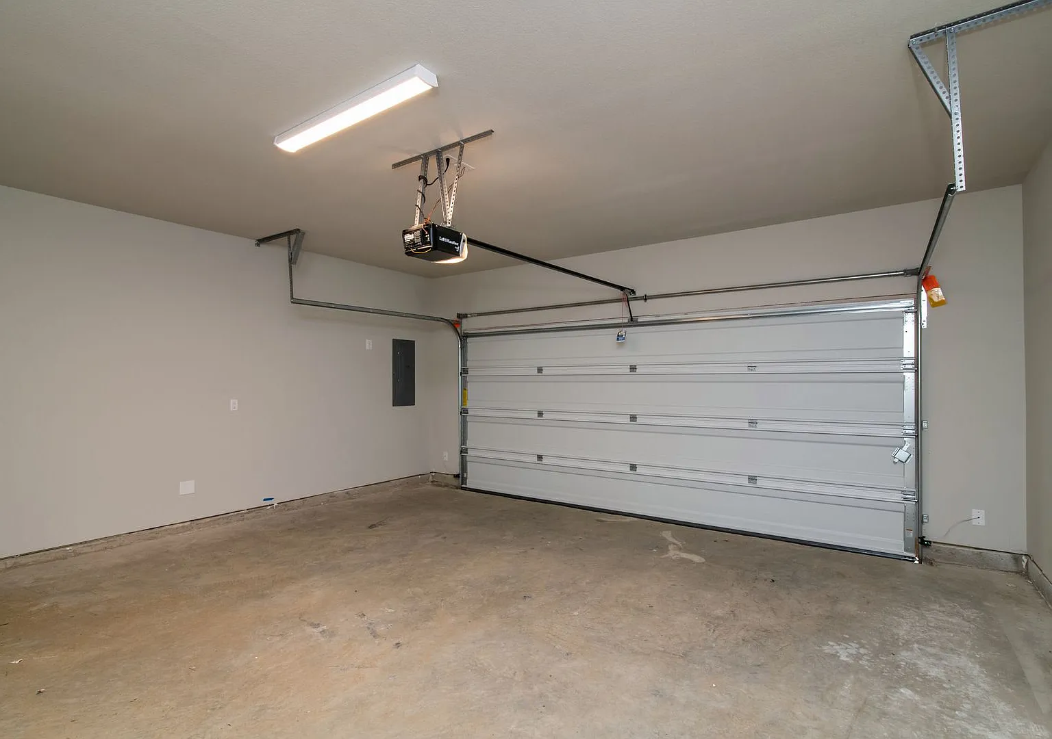 Gorgeous 3 Bedroom Duplex Located In Midlothian Isd! — Photo 4