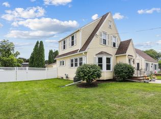 1517 W Franklin St, Appleton, WI 54914