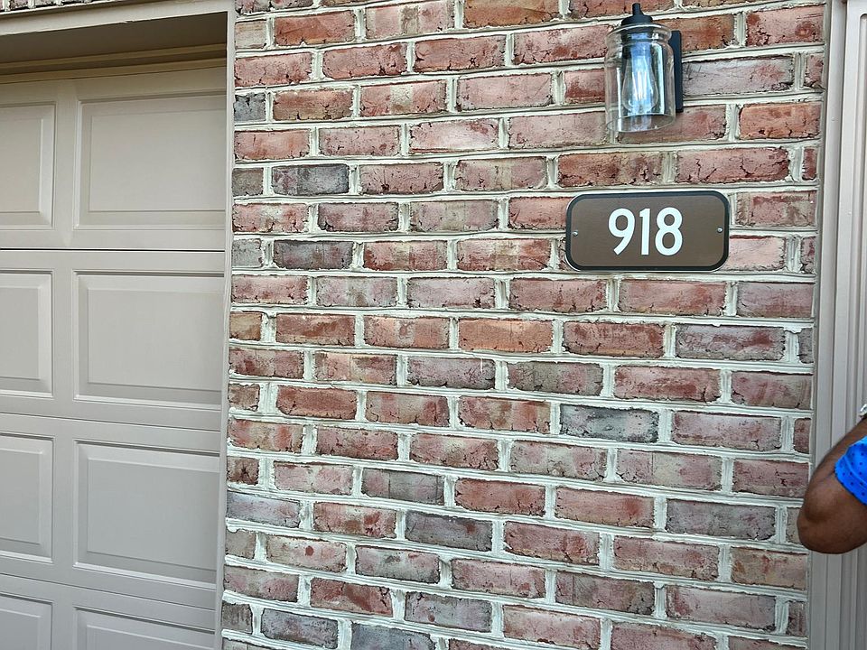1st image of 918 Skyview Dr
