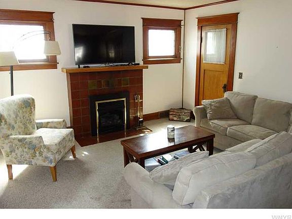 3rd image of 80 Lisbon Ave