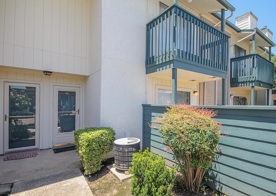 1st image of 250 El Dorado Blvd APT 123