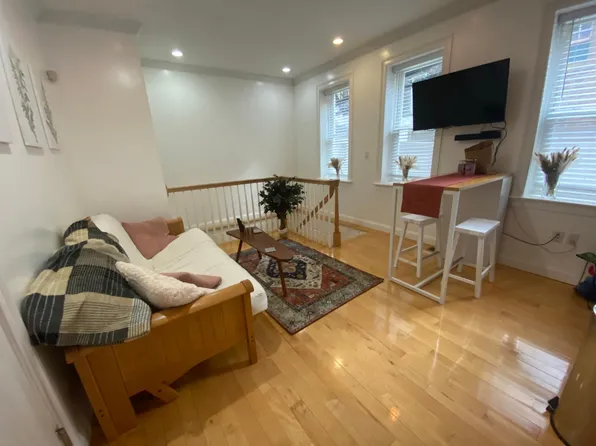 11 Sheafe St, Boston, MA