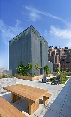 Rented by SERHANT. | media 19