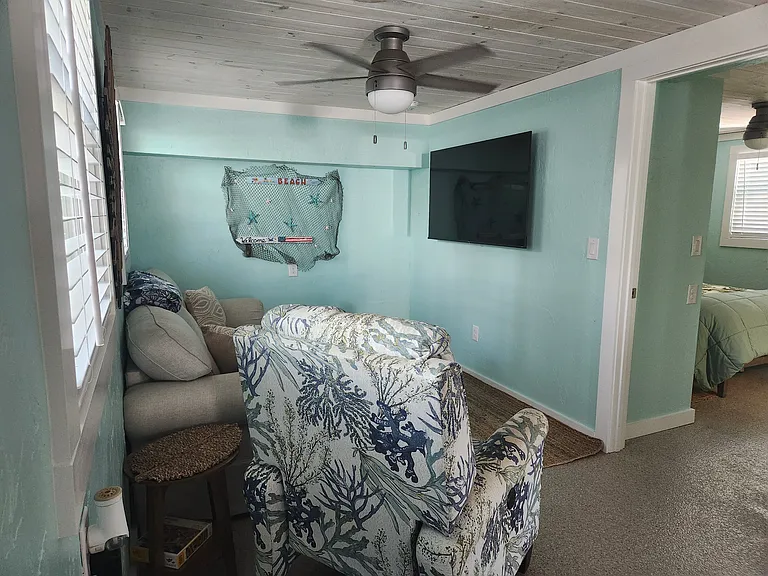 Large TV for movie binging!