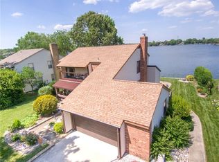 1608 Lake Christopher Dr, Virginia Beach, VA 23464