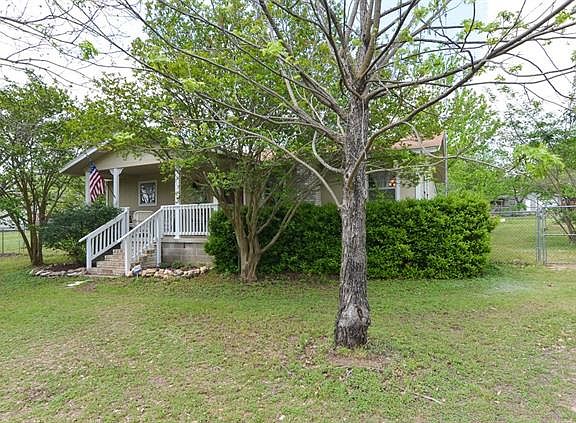 5th image of 213 Crest Dr