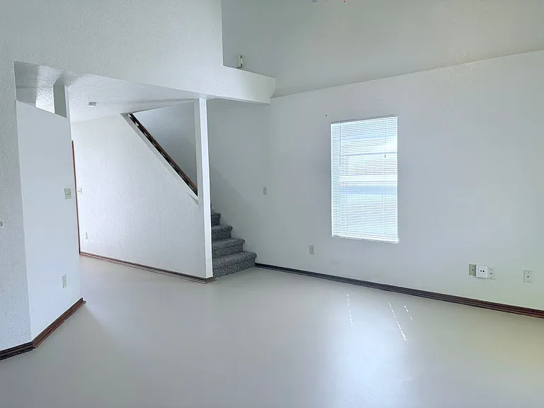 3200 Ridgecrest Ct — Photo 7