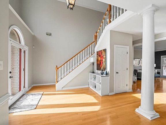 4th image of 1804 Lisson Cv