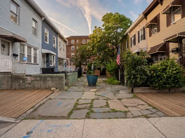 6 Rademan Pl, Jersey City, NJ 07310