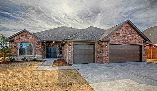 1st image of 4704 SW 125th Pl