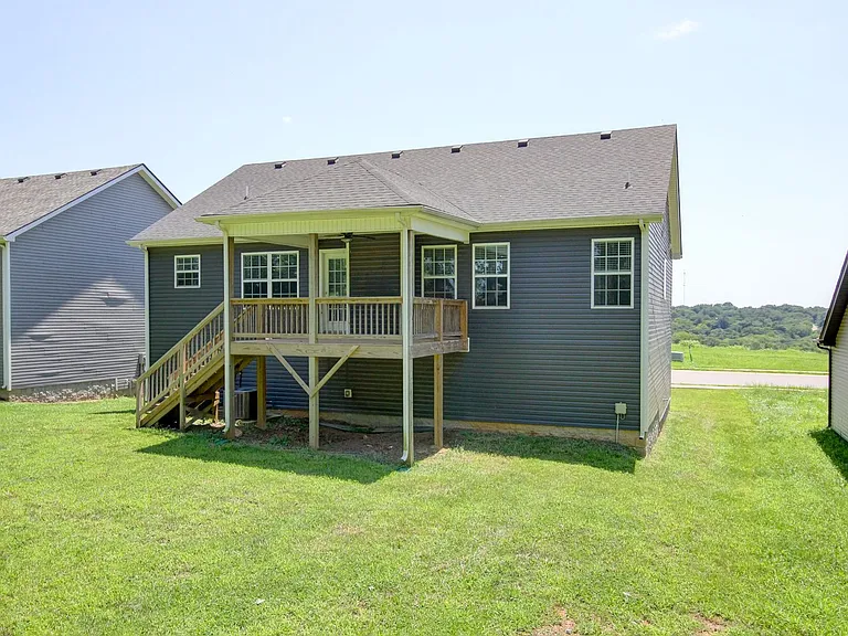1121 Cardinal Creek Dr — Photo 17