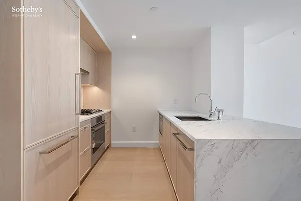 Rented by Sotheby's International Realty | media 16