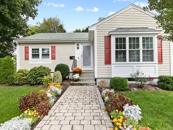 166 Phipps St, Quincy, MA 02169