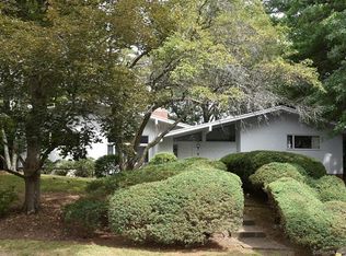 10 Kirkwood Rd, West Hartford, CT 06117