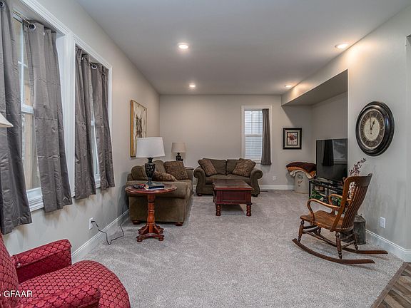 3rd image of 123 Washington Ave