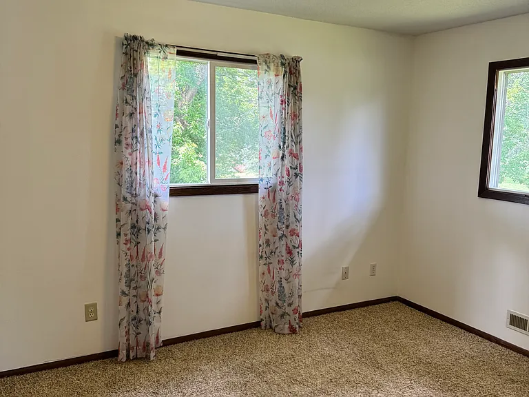 12942 Radisson Rd NE — Photo 3