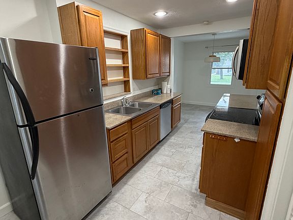 3rd image of 641 S 69th St