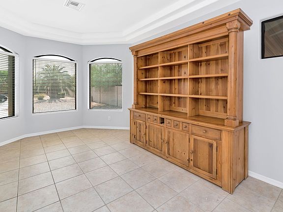 5th image of 3002 N 50th St