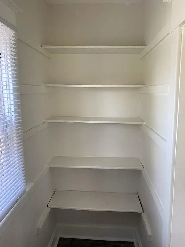 3 bed, 980 sqft, $1,350 — Photo 3