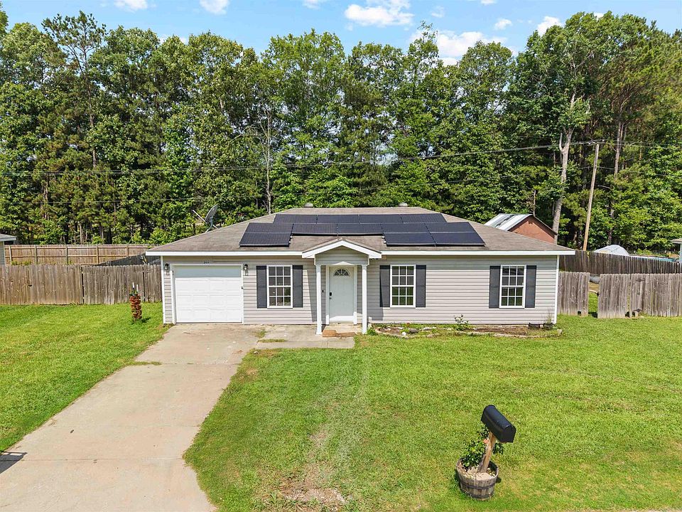 1st image of 205 Glen Oaks Dr