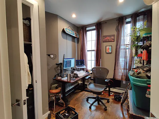 Rented by Signature Property Realty | media 25