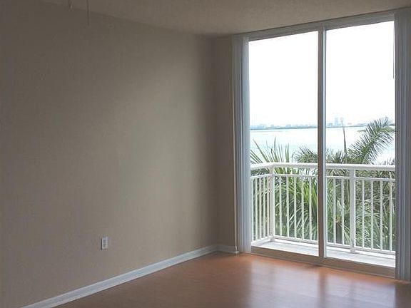 5th image of 2000 N Bayshore Dr APT 510