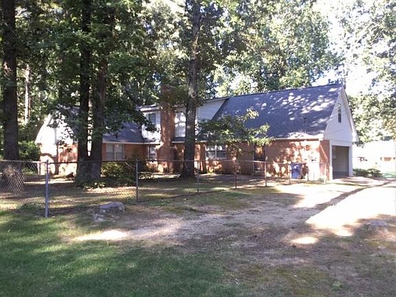 2nd image of 404 Wickwood Dr