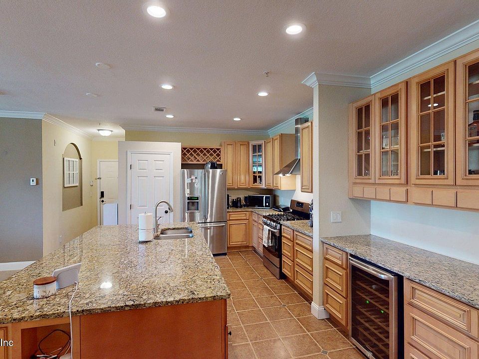 1st image of 13810 SUTTON PARK Drive N #528