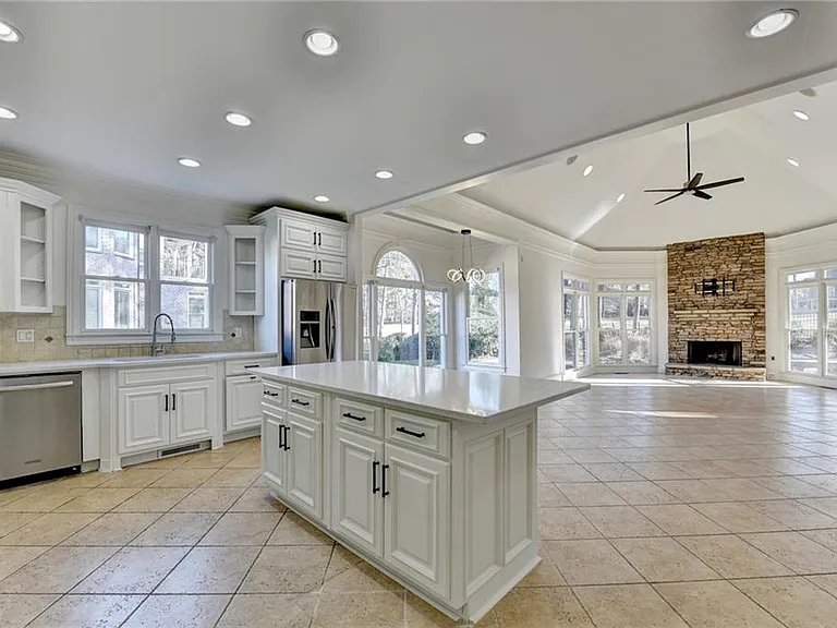 7970 Saint Marlo Fairway Dr — Photo 25