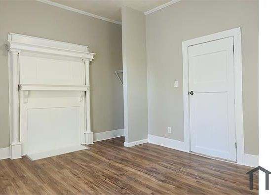 5th image of 402 Wilson St