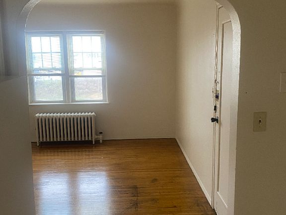 5th image of 1595 Saint Anthony Ave Unit 15