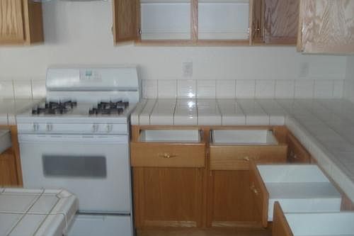 2nd image of 1404 Glassy Pond Ave