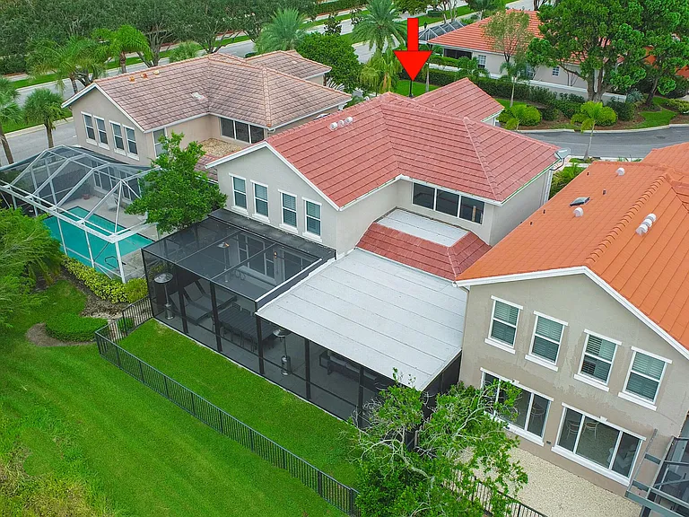 8216 Heritage Club Dr — Photo 31