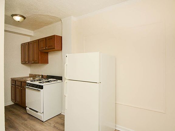 5th image of 5417 N Kenmore Ave #804