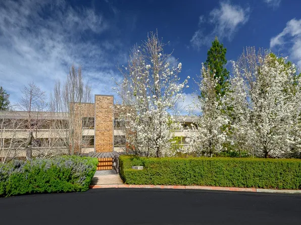 1280 Sharon Park Dr APT 39, Menlo Park, CA 94025