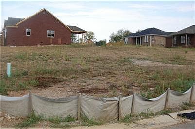 3rd image of 103 Blue Spruce Dr