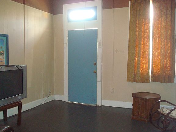 2nd image of 1229 Clouet St