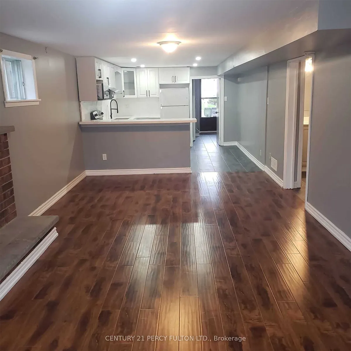 Building Photo - 81 Millhouse Cres #LOWER