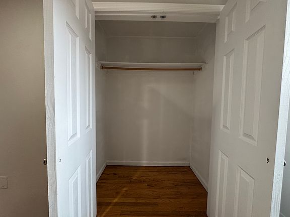 4th image of 452 Amboy St #B