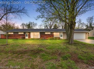 1759 Ashstan Dr, Walled Lake, MI 48390