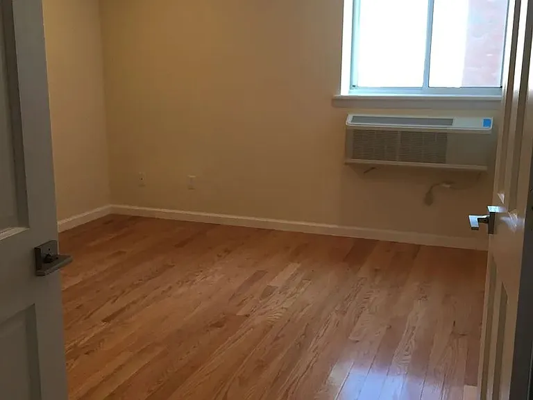 51-25 Queens Blvd #7N — Photo 3